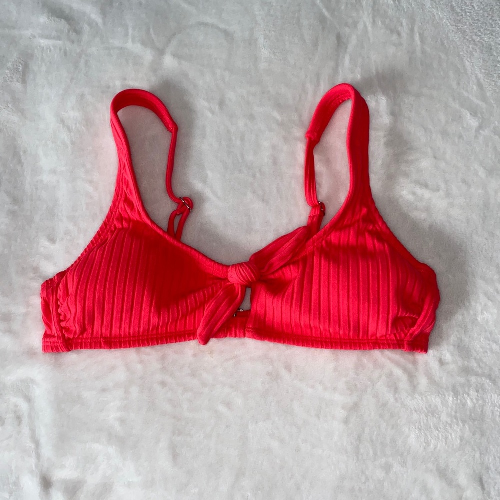Pink/red bikini top